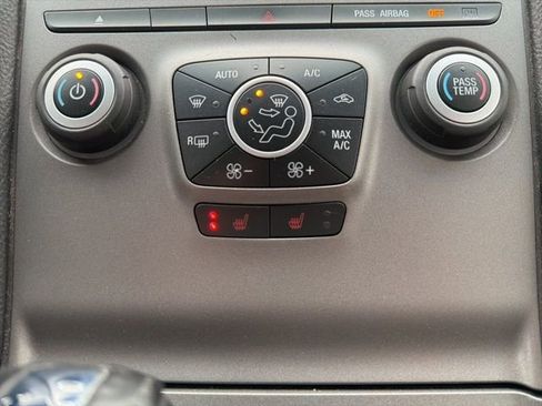 Used 2018 Ford Taurus SEL image 30