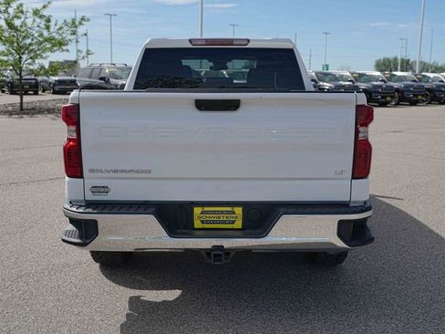 Used 2022 Chevrolet Silverado 1500 LT AWD/4WD image 7