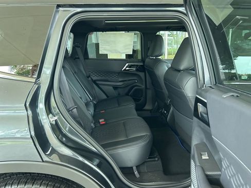 New 2025 Mitsubishi Outlander SEL Black Edition image 30