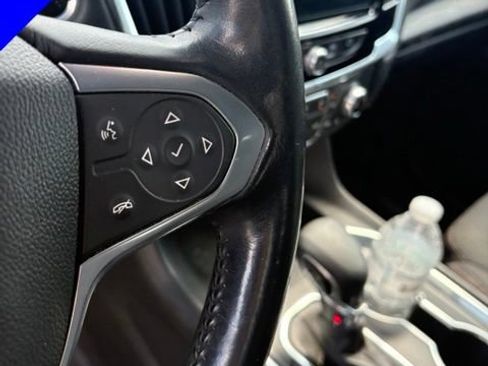 Used 2021 Chevrolet Traverse LT FWD image 15