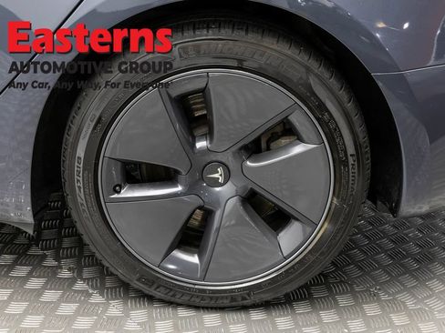 Used 2023 Tesla Model 3 Standard Range RWD image 8
