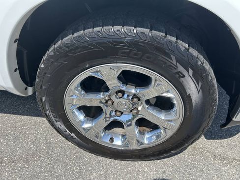 Used 2015 RAM 1500 Laramie AWD/4WD image 16