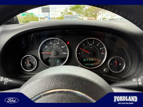 Used 2013 Jeep Wrangler Unlimited Sahara w/ Dual Top Group AWD/4WD image 11