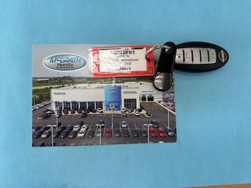 Used 2022 Nissan Pathfinder SL image 4