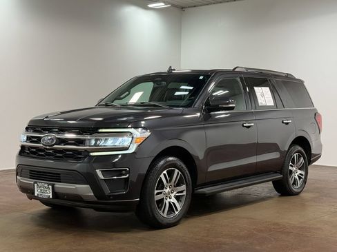 Used 2024 Ford Expedition Limited AWD/4WD image 7