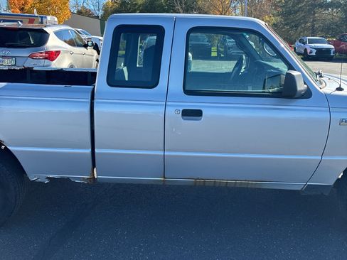 Used 2009 Ford Ranger XL image 12