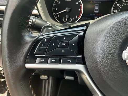Used 2024 Nissan Altima 2.5 SR w/ SR Premium Package FWD image 10