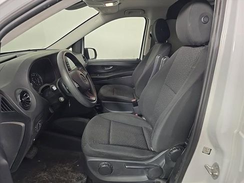 Used 2023 Mercedes-Benz Metris Cargo image 5