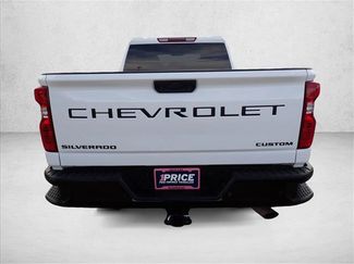 Used 2024 Chevrolet Silverado 2500 Custom w/ Custom Value Package AWD/4WD video 3