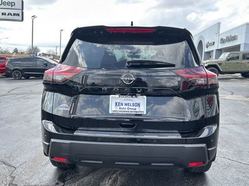 New 2026 Nissan Rogue SV AWD/4WD image 4