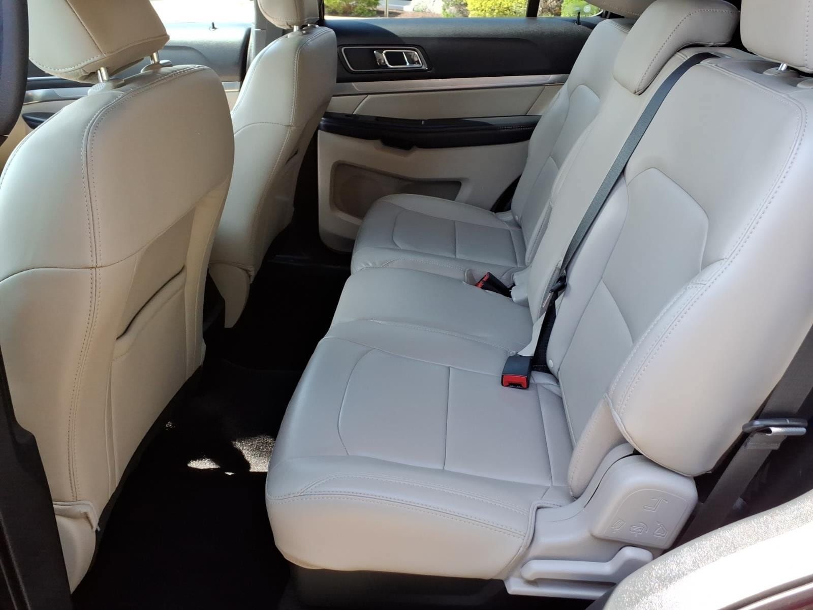 Certified 2019 Ford Explorer XLT w/ Equipment Group 202A AWD/4WD image 23