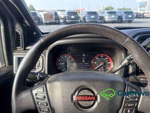 Used 2021 Nissan Titan PRO-4X w/ Pro-4x Convenience Package AWD/4WD image 13