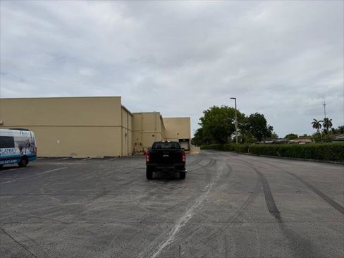 Used 2021 Ford Ranger XL RWD image 3