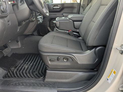 New 2026 Chevrolet Silverado 1500 Custom Trail Boss w/ LPO, Dark Essentials Package image 17