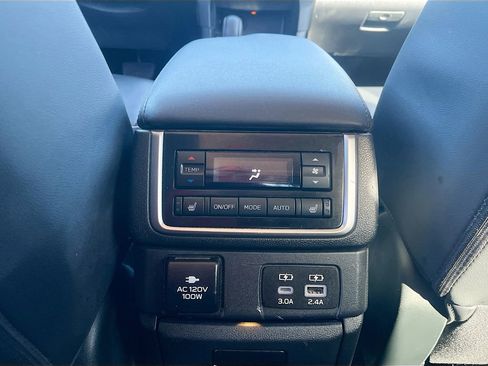 Used 2025 Subaru Ascent Bronze Edition AWD/4WD image 27
