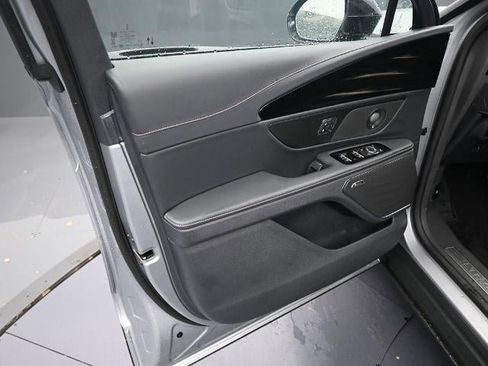 New 2025 Lincoln Nautilus Premier w/ Equipment Group 102A image 28