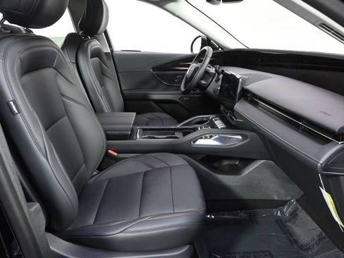 New 2026 Lincoln Nautilus Premier w/ Equipment Group 102A AWD/4WD image 16