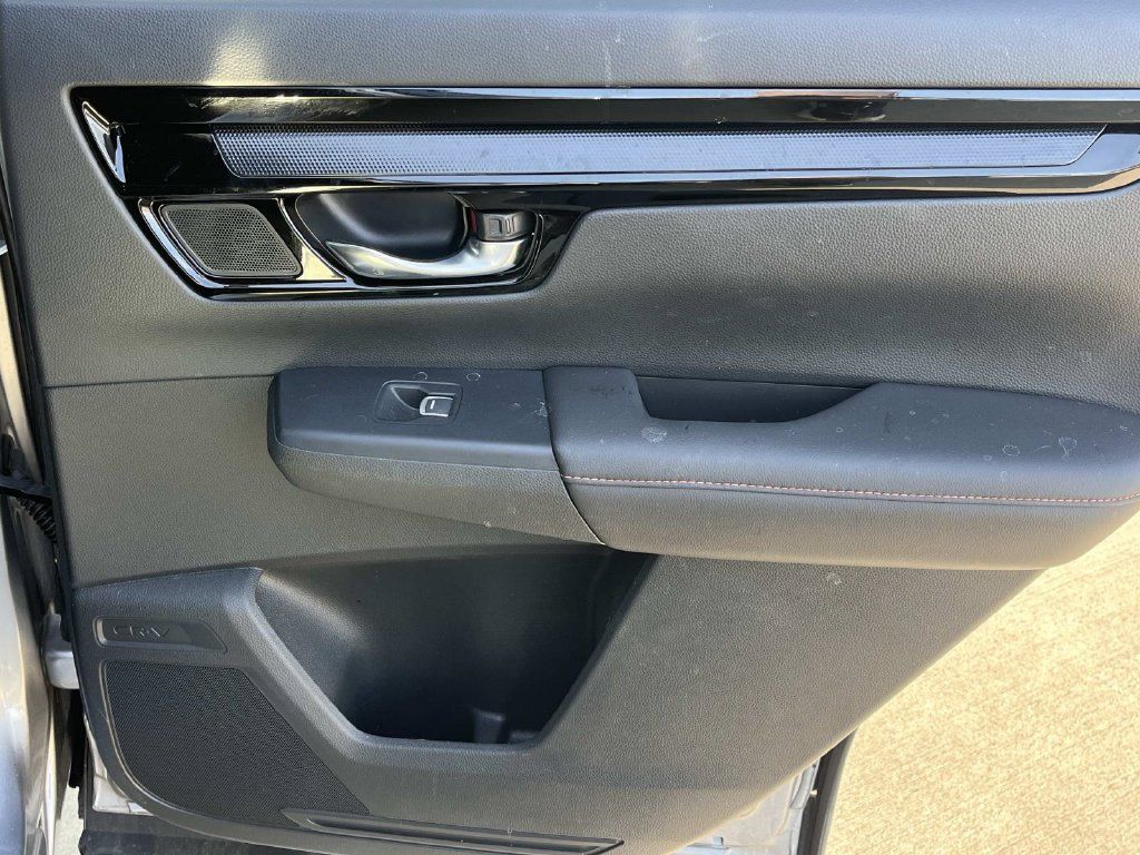 Used 2025 Honda CR-V Sport Touring image 25