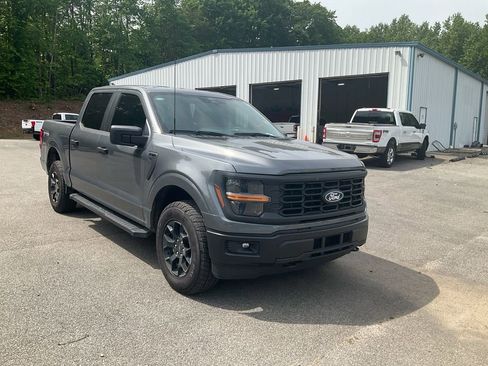 Used 2025 Ford F150 STX w/ Equipment Group 201A FX4 AWD/4WD image 3