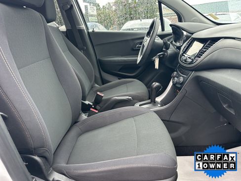 Used 2019 Chevrolet Trax LS w/ Tint and Cruise Package FWD image 14