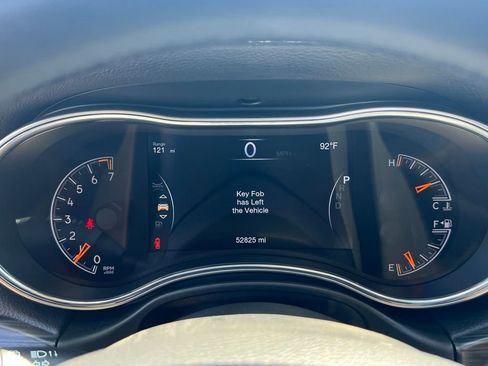 Used 2022 Jeep Grand Cherokee Laredo E w/ Security & Convenience Group image 31