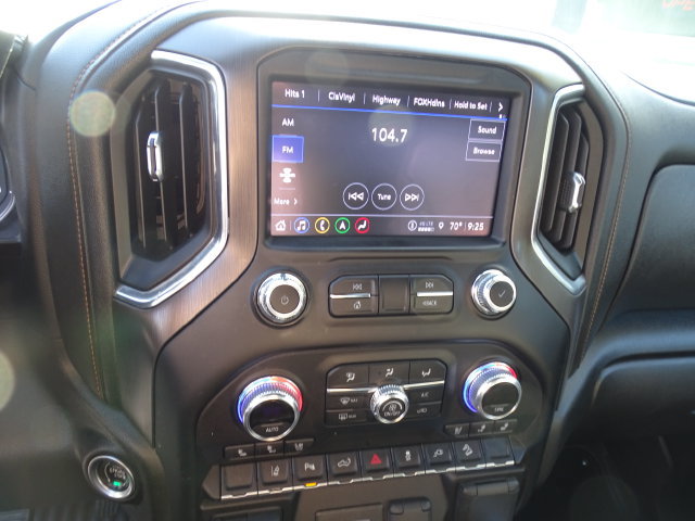 Certified 2022 GMC Sierra 2500 AT4 w/ AT4 Preferred Package AWD/4WD image 15