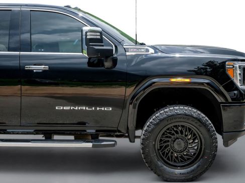 Used 2022 GMC Sierra 2500 Denali AWD/4WD image 8
