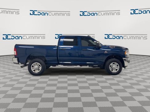 Used 2024 RAM 2500 Tradesman w/ Chrome Appearance Group AWD/4WD image 9