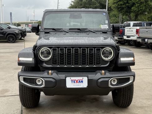 New 2026 Jeep Gladiator Sport AWD/4WD image 7