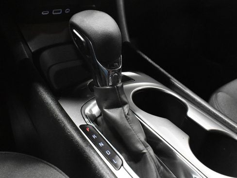 Used 2023 Chevrolet Malibu LS FWD image 16