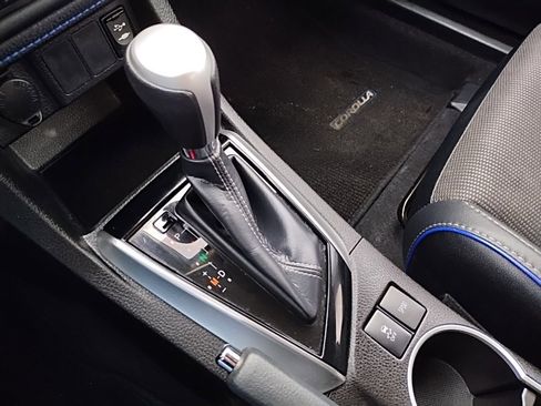 Used 2017 Toyota Corolla SE image 20