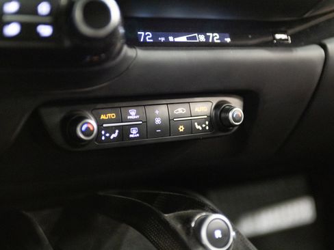 Used 2019 Ferrari 812 Superfast RWD image 30