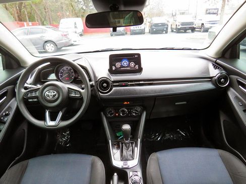 Used 2019 Toyota Yaris LE image 22