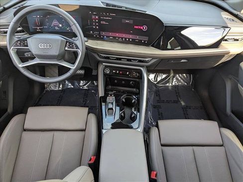 Used 2025 Audi Q5 Premium Plus w/ Premium Plus AWD/4WD image 14