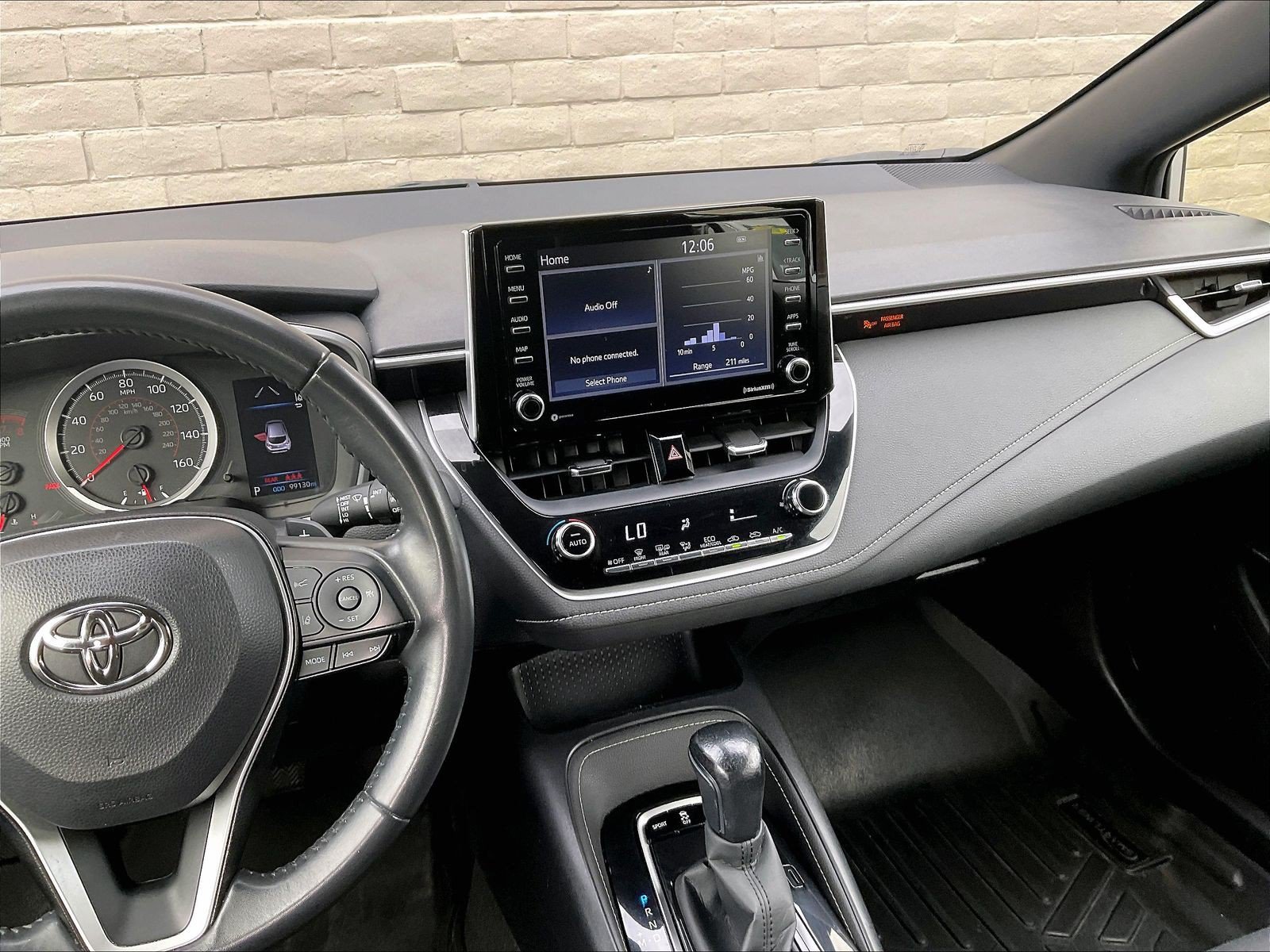 Used 2021 Toyota Corolla SE w/ Carpet Mat Package (TMS) FWD image 5