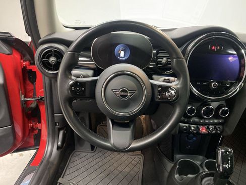 Used 2023 MINI Cooper 2-Door Hardtop FWD image 15