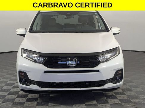 Used 2025 Honda Odyssey Touring image 3