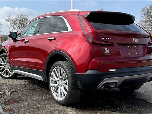 Used 2020 Cadillac XT4 Premium Luxury image 3