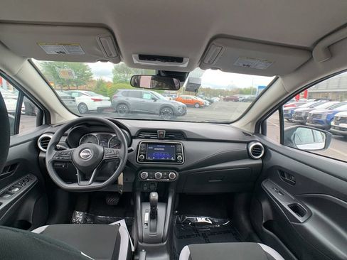 Used 2025 Nissan Versa S FWD image 24
