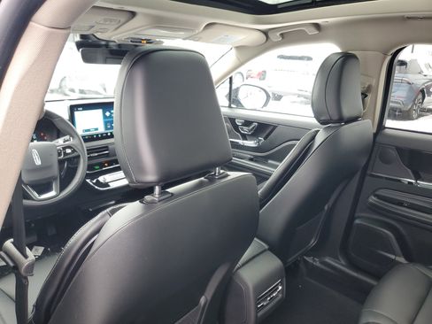 New 2026 Lincoln Corsair Premiere image 26