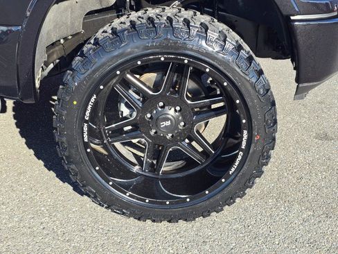 Used 2019 Ford F150 XLT w/ Equipment Group 302A Luxury image 7