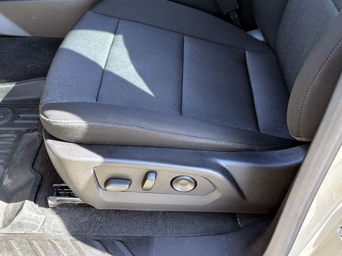 Certified 2024 Chevrolet Colorado Trail Boss w/ Technology Package image 18