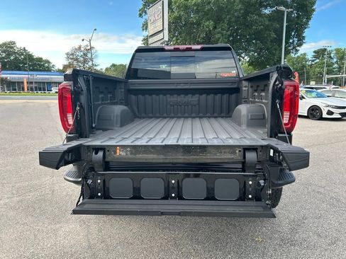 New 2025 GMC Sierra 1500 AT4 w/ AT4 Premium Package image 30