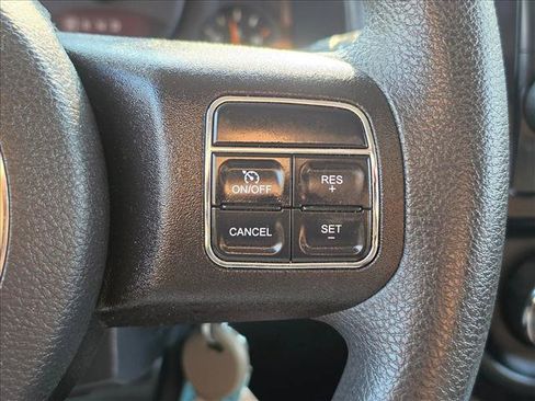 Used 2015 Jeep Patriot Sport AWD/4WD image 29