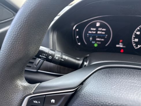 Certified 2018 Honda Accord EX image 25