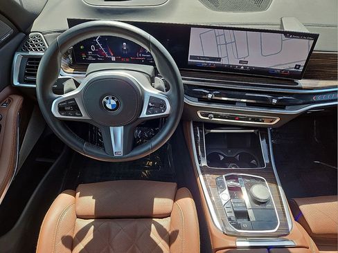 Used 2026 BMW X5 sDrive40i image 19