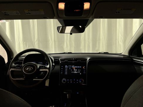 Used 2022 Hyundai Tucson SE image 17