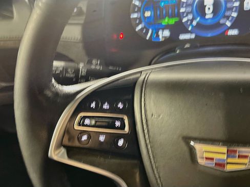 Used 2019 Cadillac Escalade Platinum RWD image 19