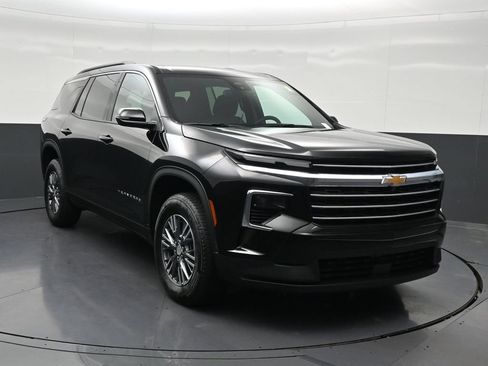 Certified 2026 Chevrolet Traverse LT FWD image 8