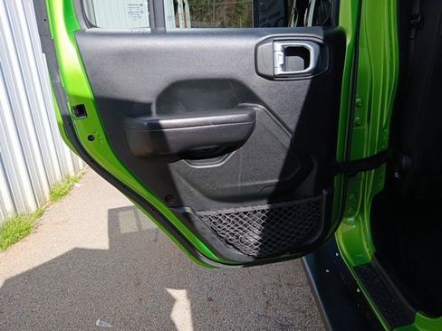 Used 2018 Jeep Wrangler Unlimited Sport S image 23